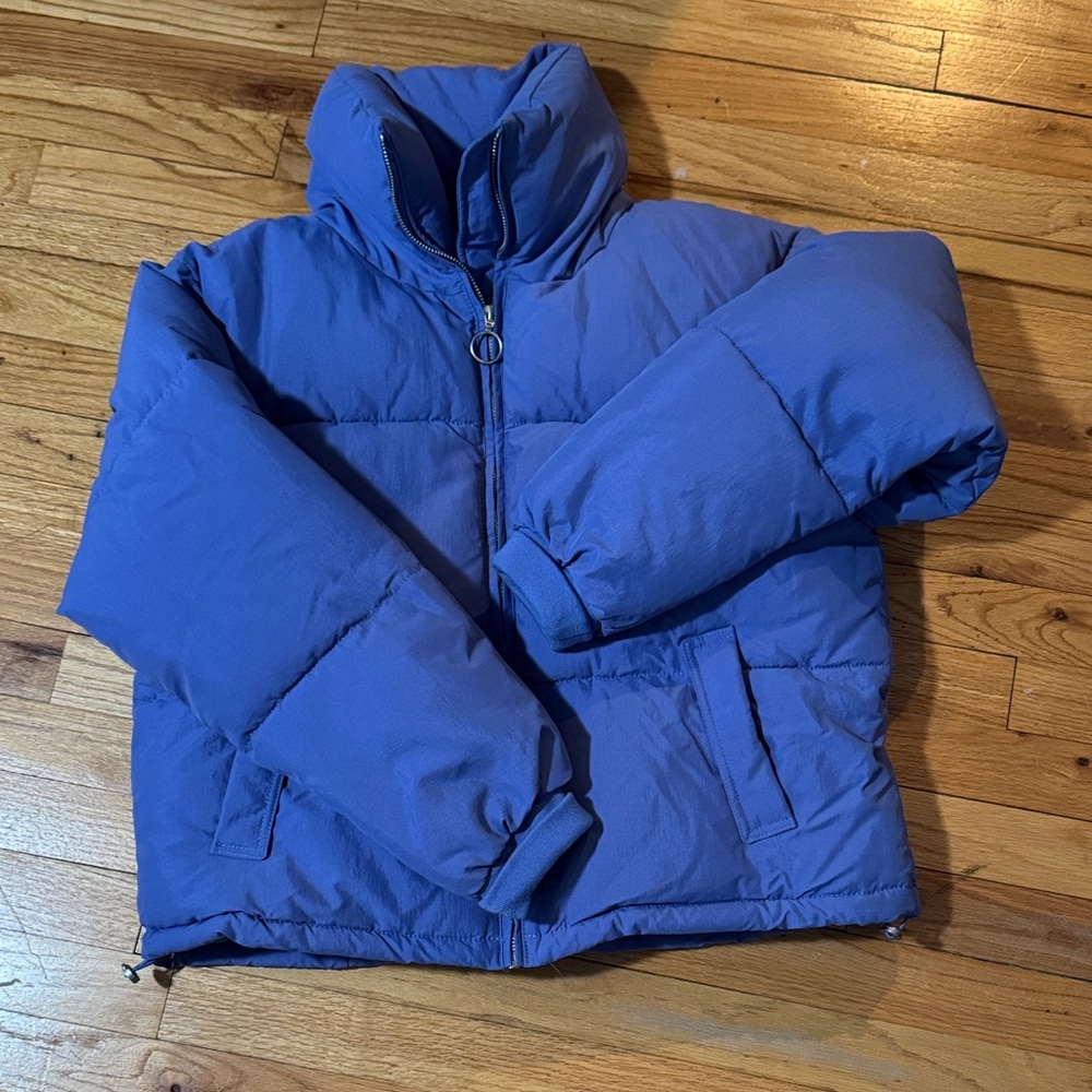 Forever 21 Women's Blue Puffer Jacket